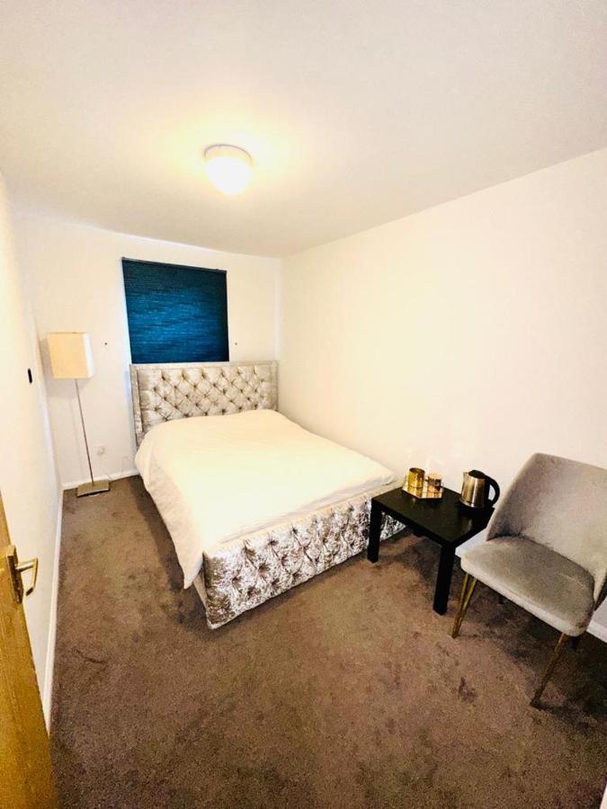 Apartament Shaftesbury Gardens Londyn Zewnętrze zdjęcie